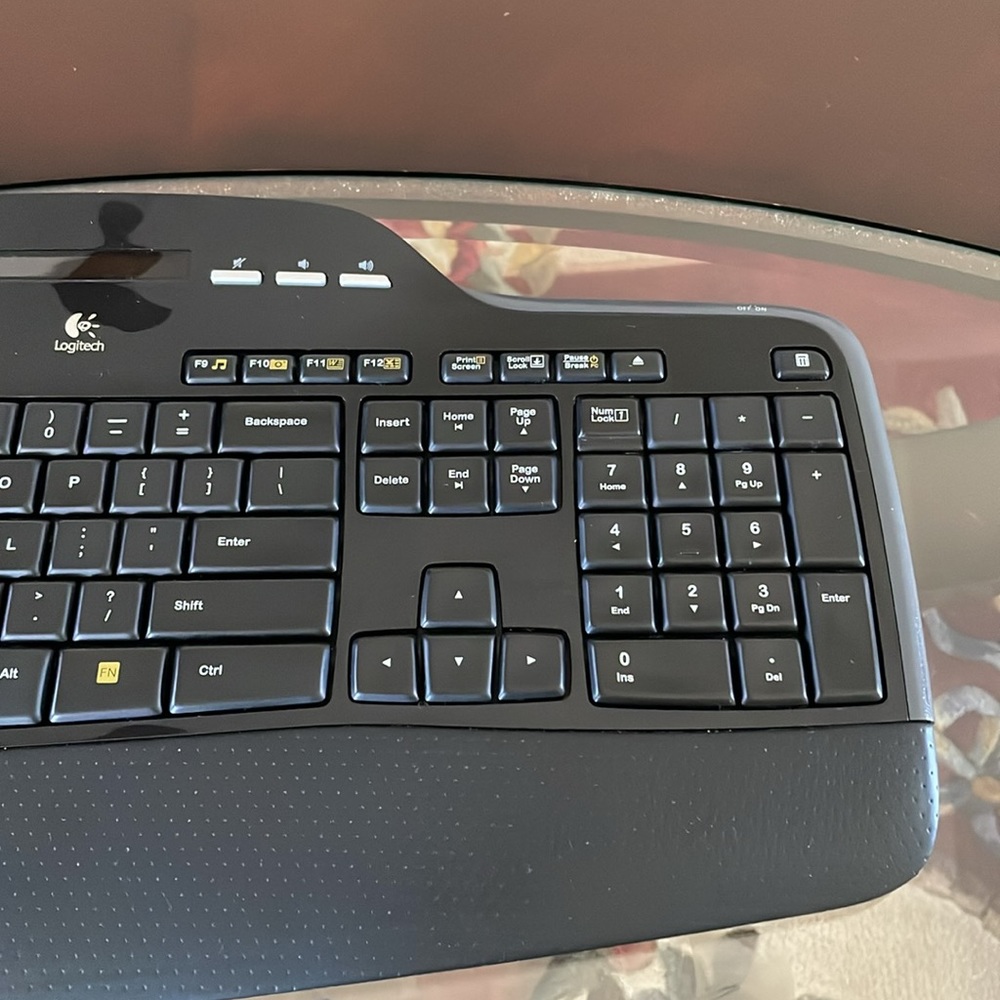 Keyboard - Picture 6 of 16